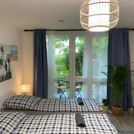 Sweet West - Contactless Check-in Hannover