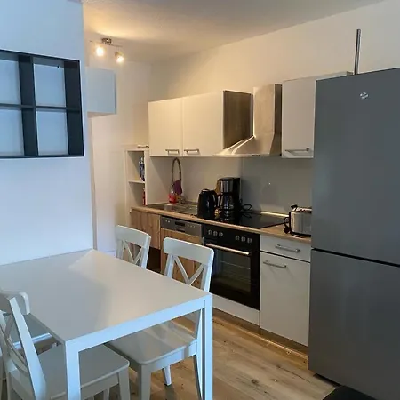Sweet West - Contactless Check-in Apartment *