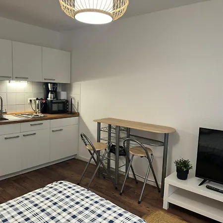 Sweet West - Contactless Check-in Apartment *