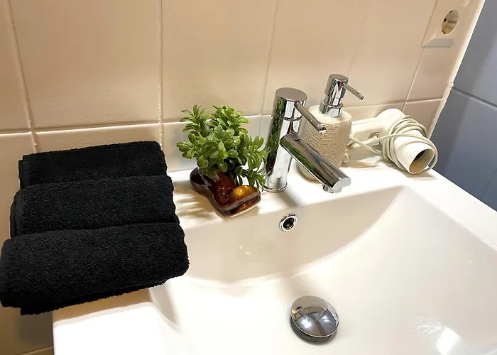Sweet West - Contactless Check-in Apartment